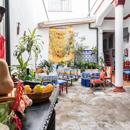 Hostel Patio 19 Малага Екстериор снимка